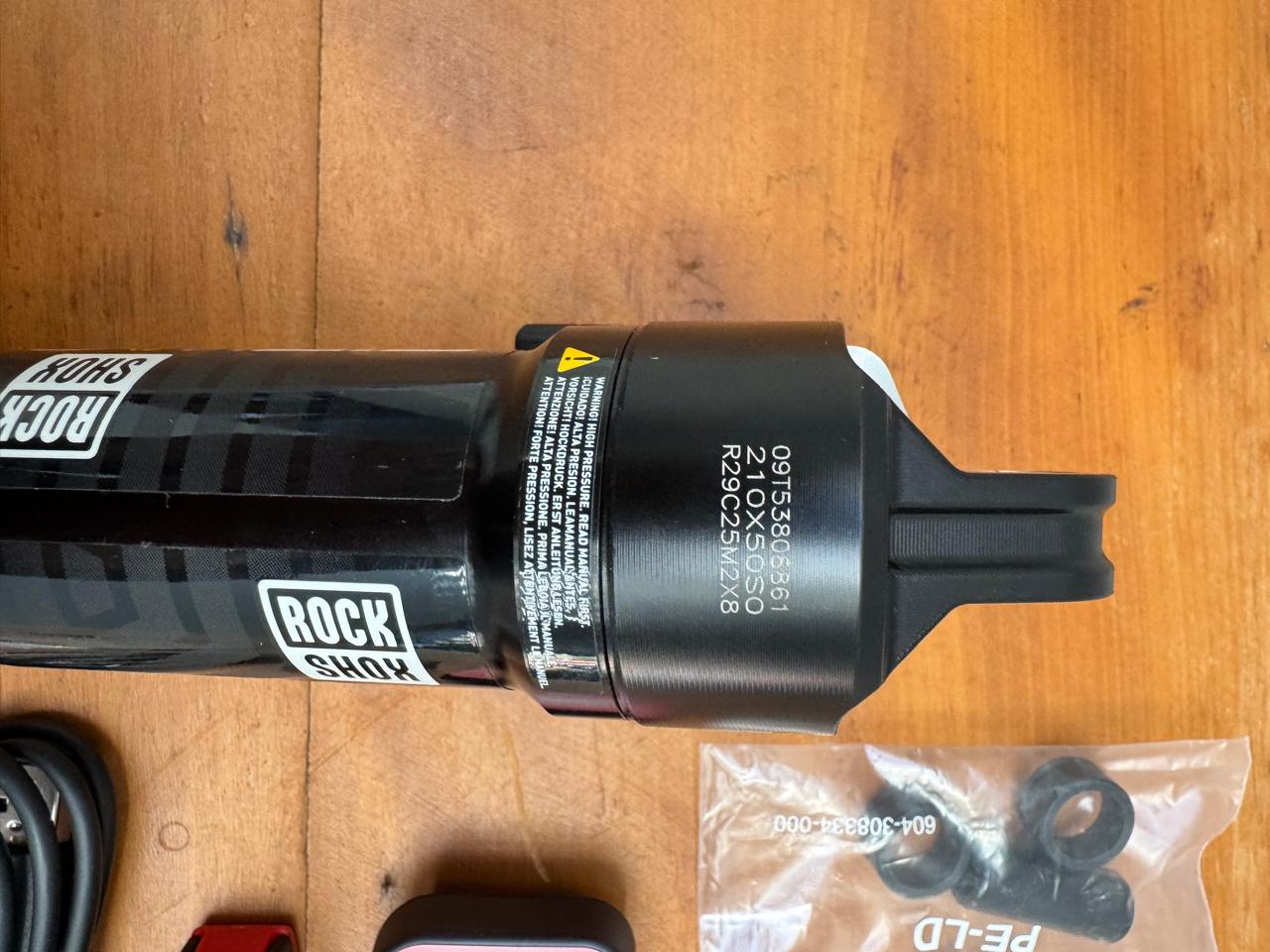 Shock RockShox Ultimate Fligth Attendant  foto 2